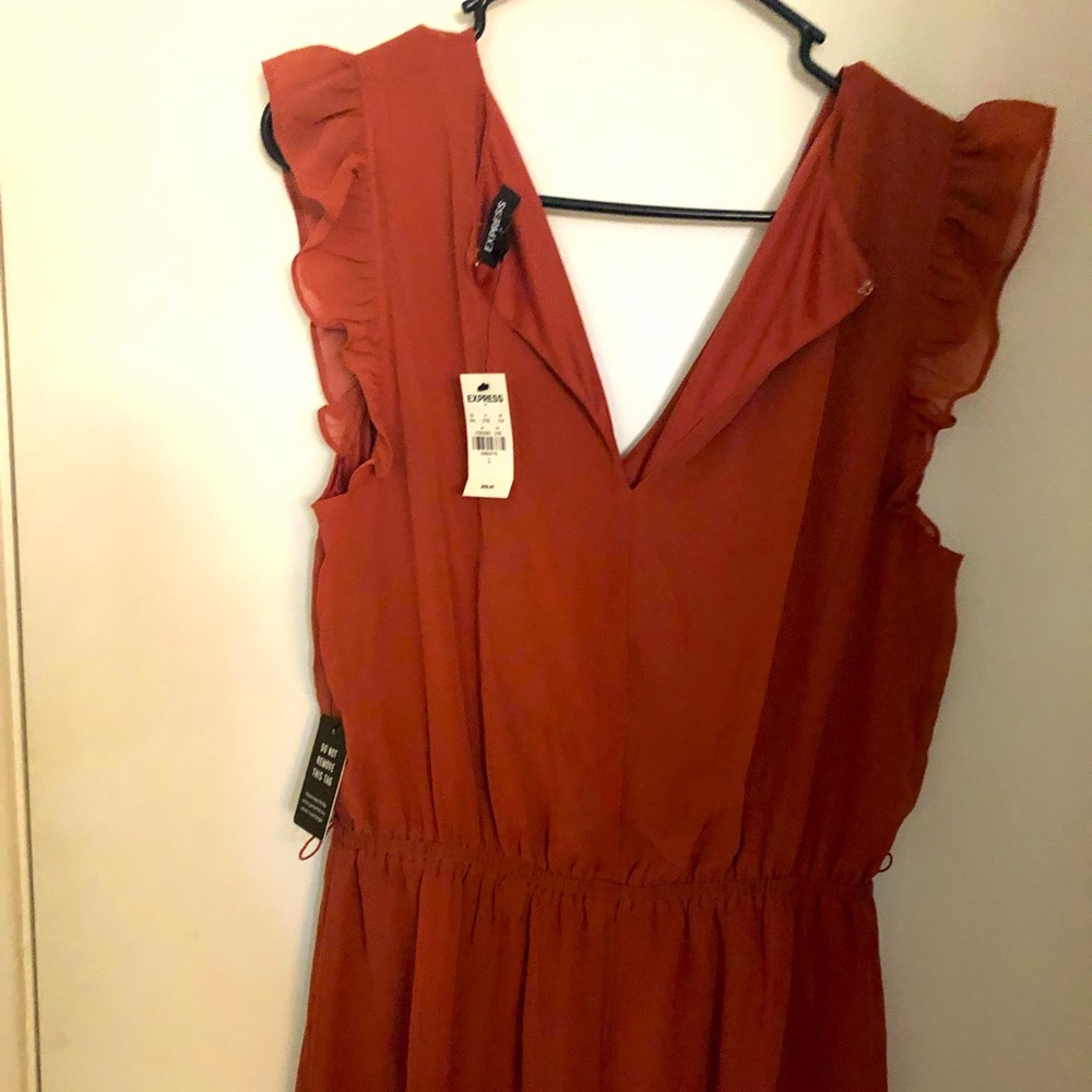 Express dress. Large.
